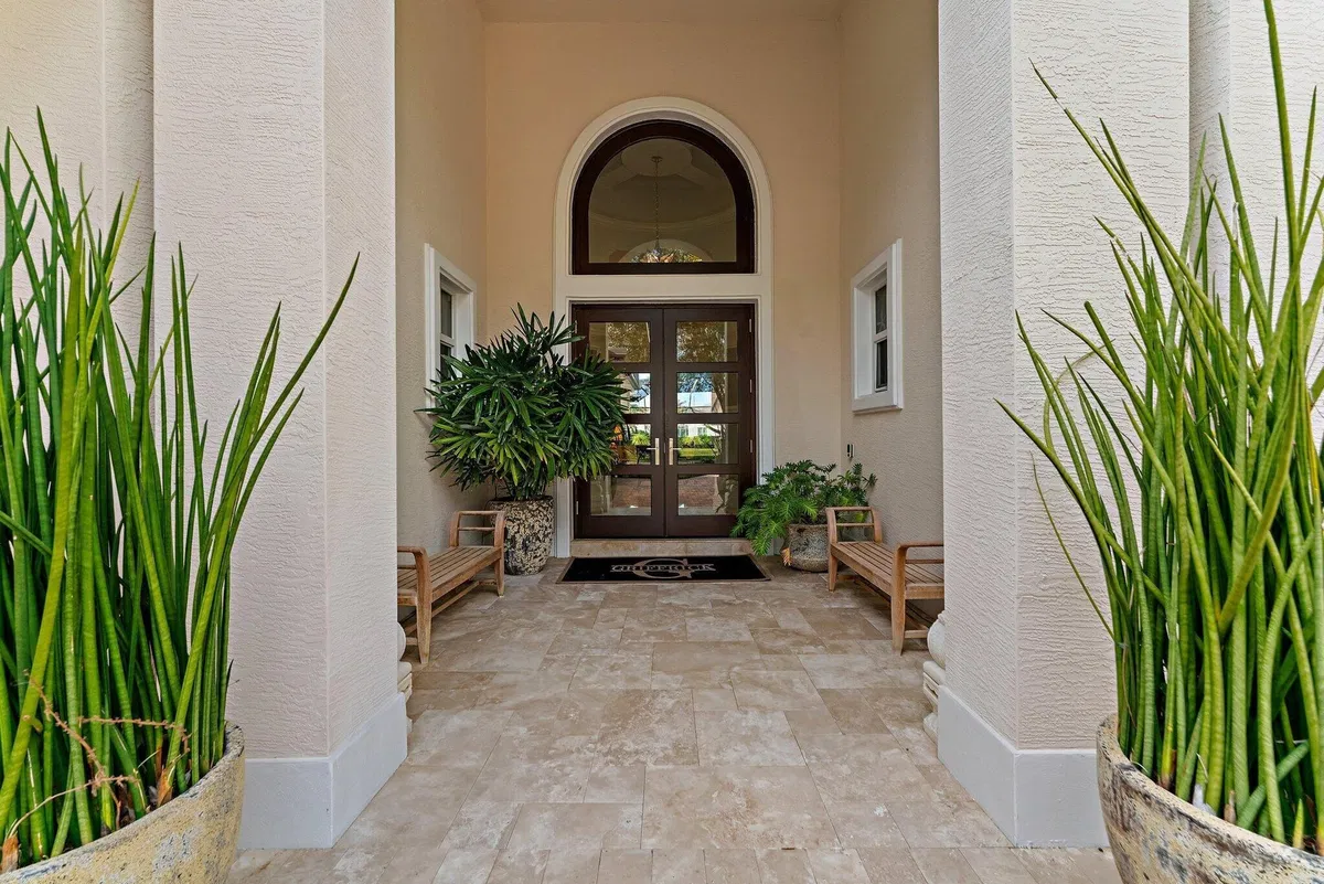 Residence photo 4