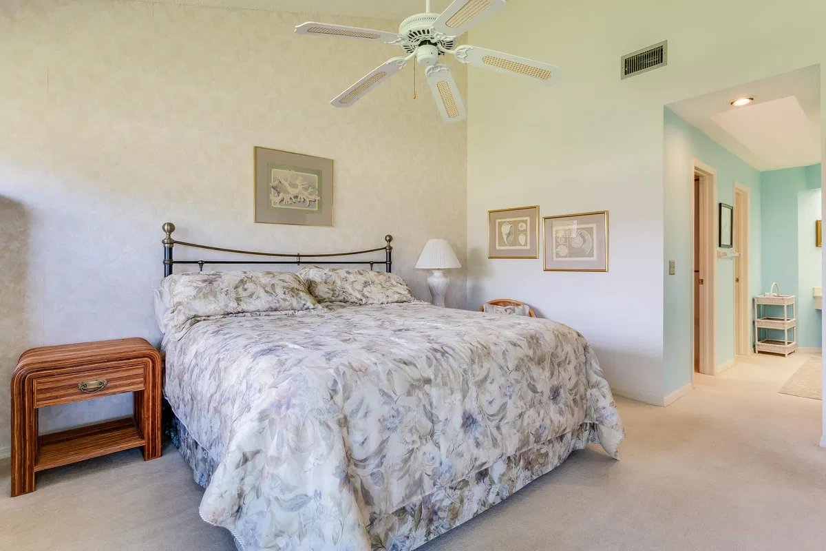  Unit 203 photo 10