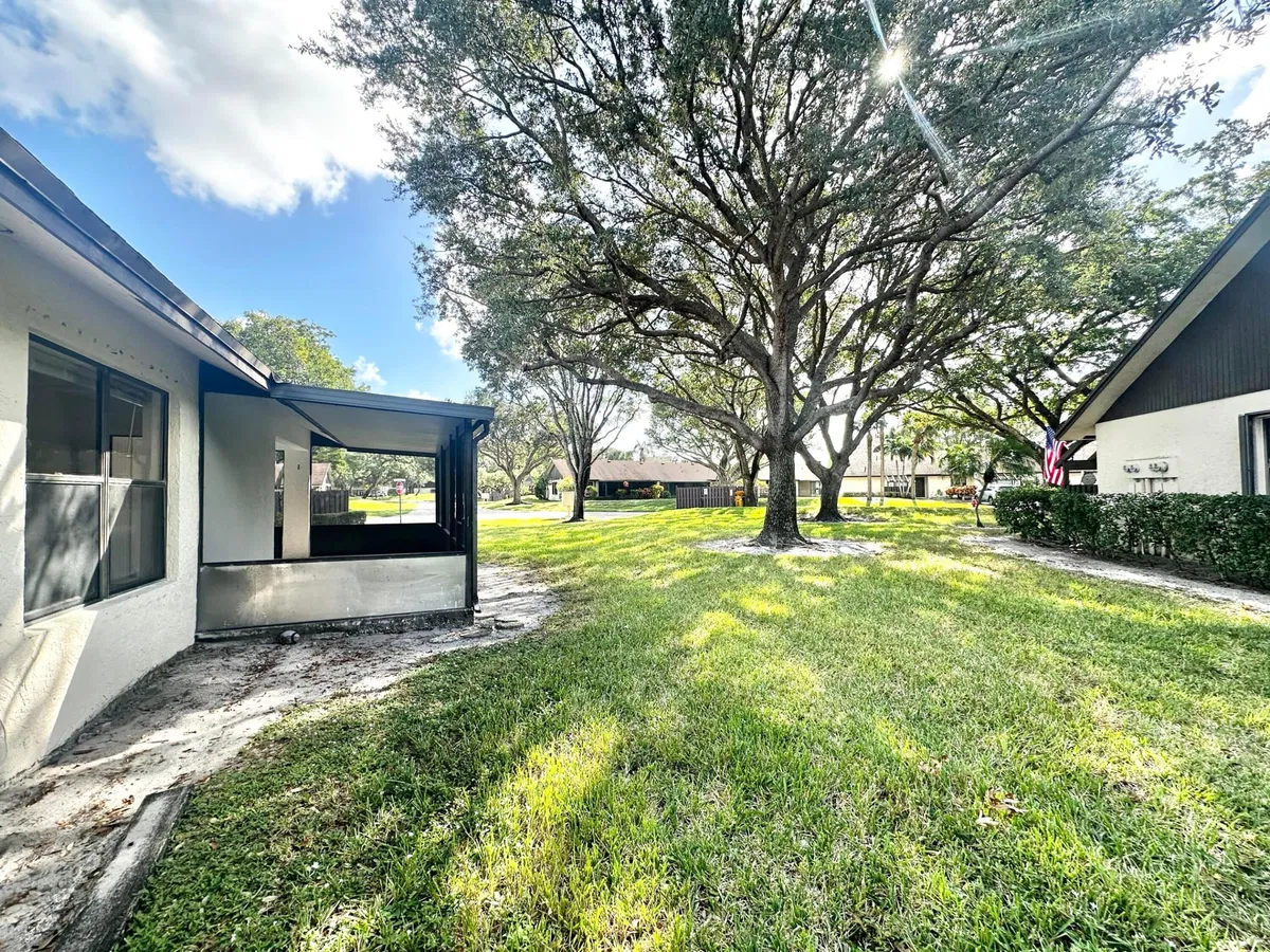 Residence photo 31