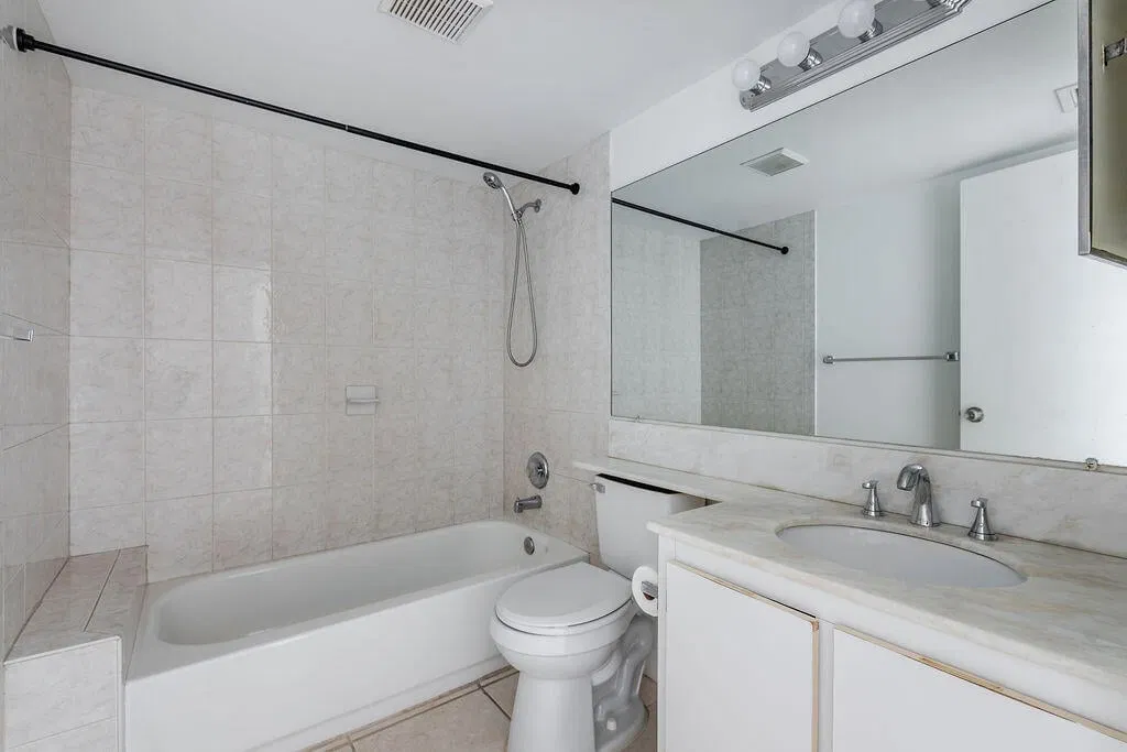  Unit B3 photo 22