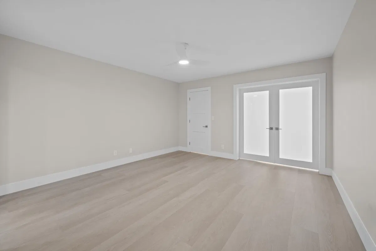Unit 306 photo 22