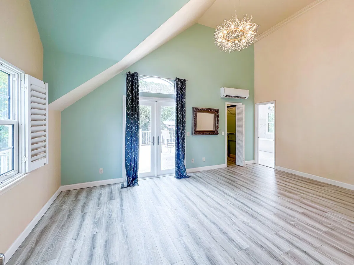 Residence photo 19