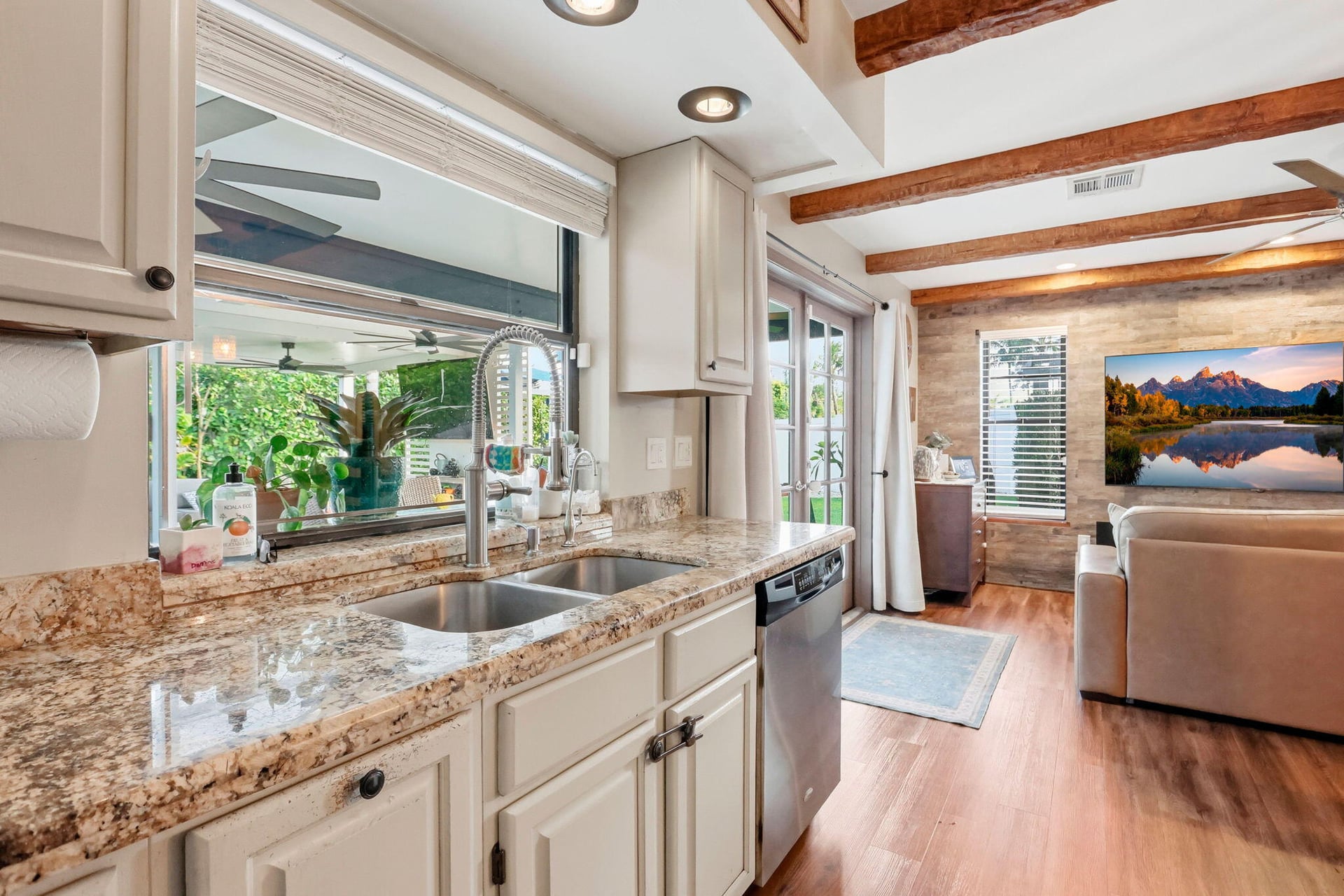  Residence photo 10
