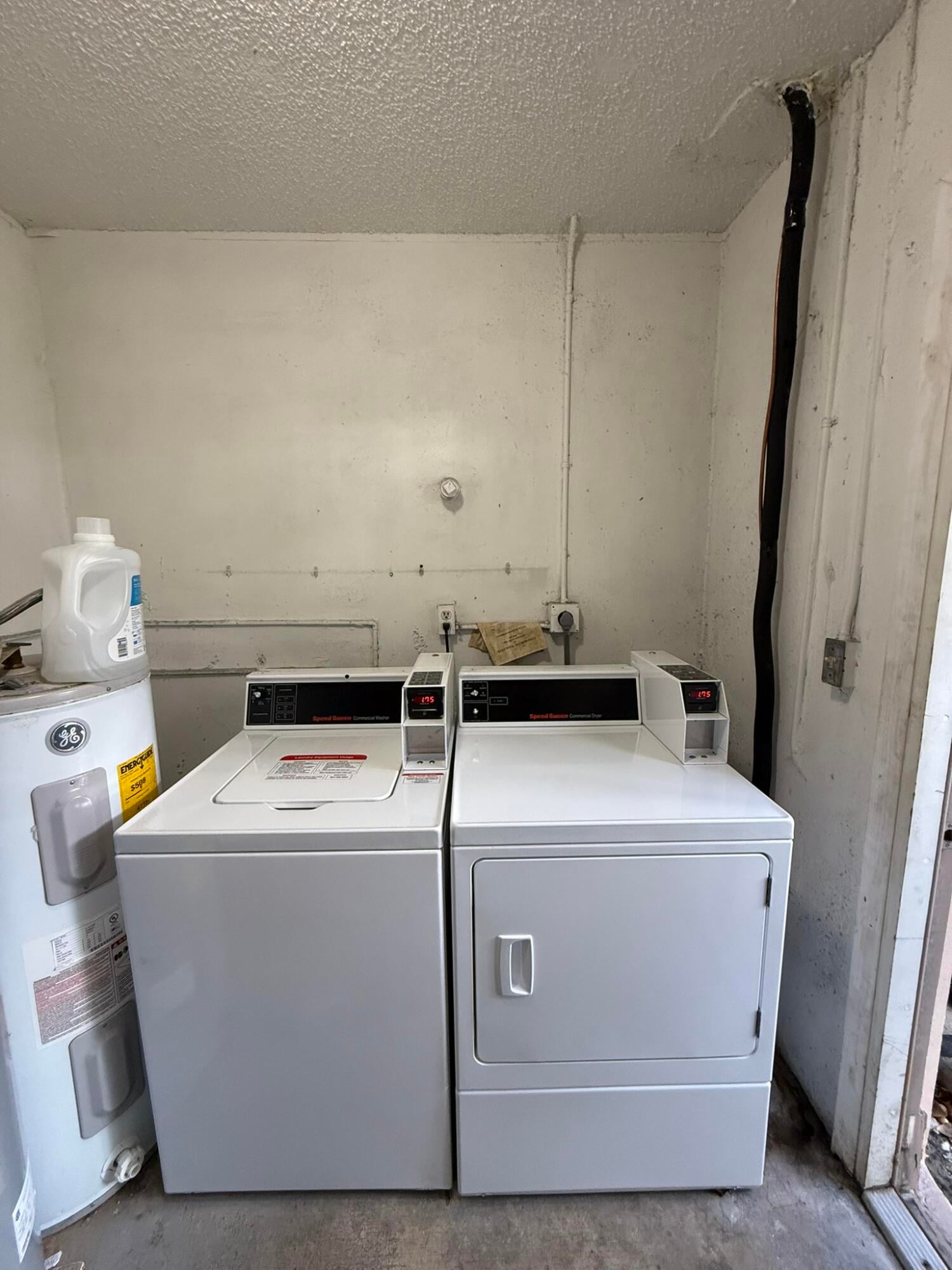  Unit Unit C photo 13
