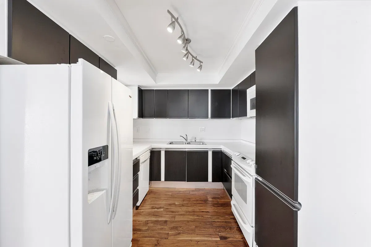  Unit 1143 photo 22