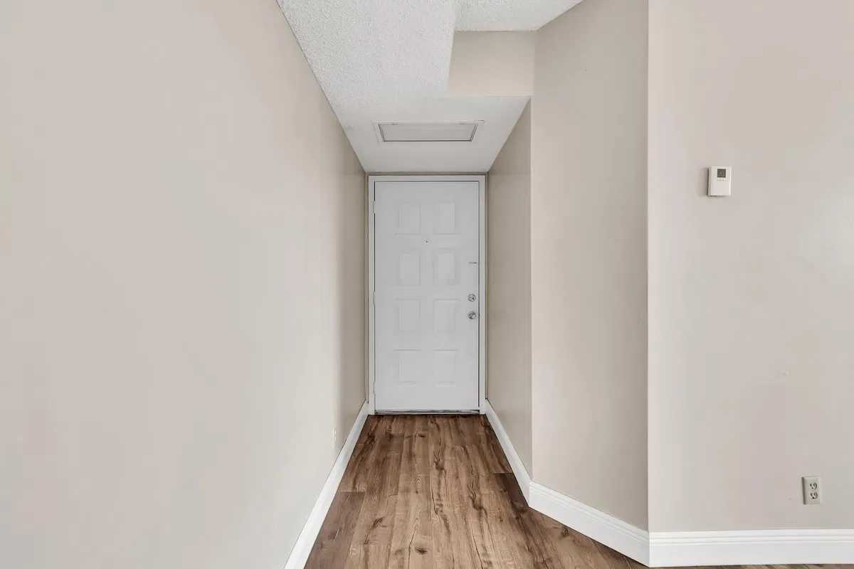  Unit 26 photo 19
