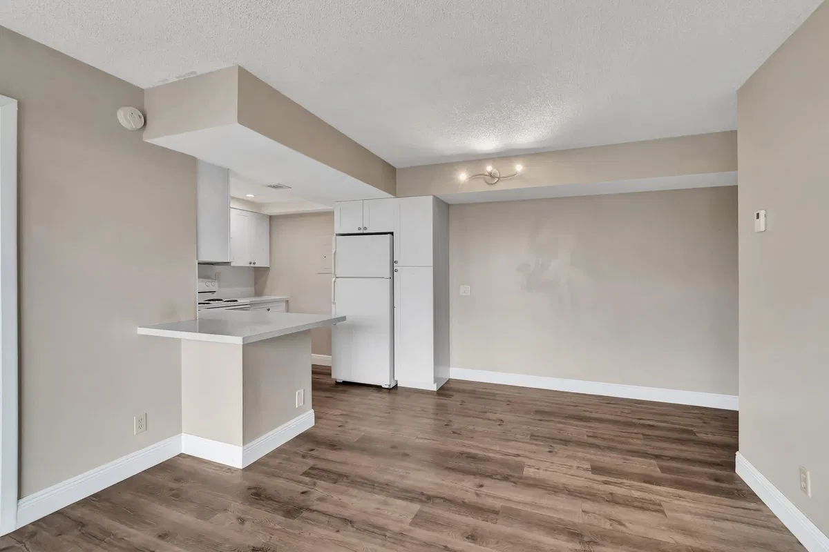  Unit 26 photo 25