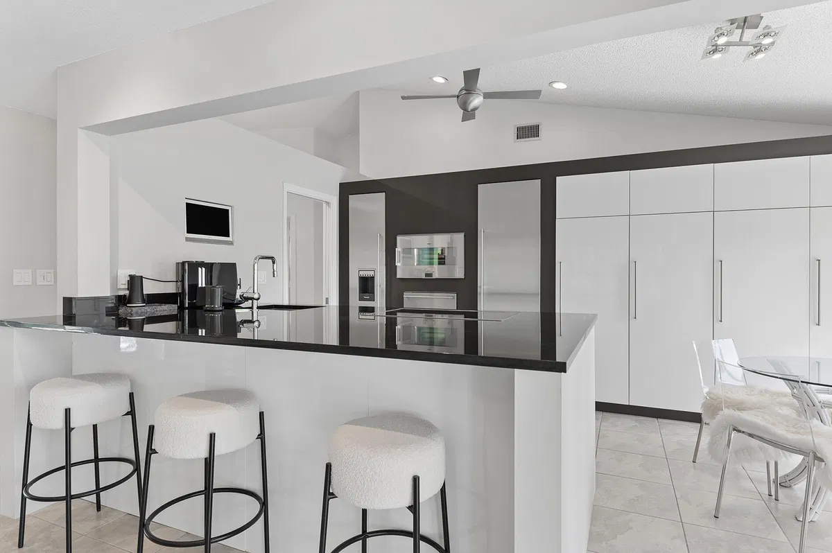  Residence photo 10