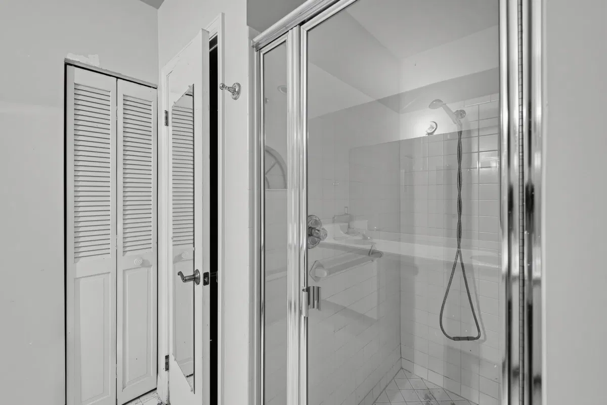  Residence photo 25