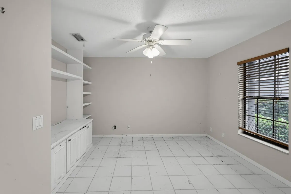  Residence photo 28