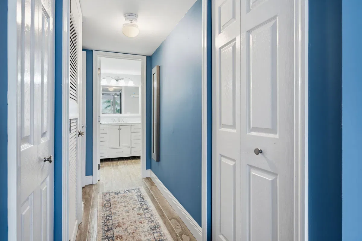  Unit 1403 photo 13