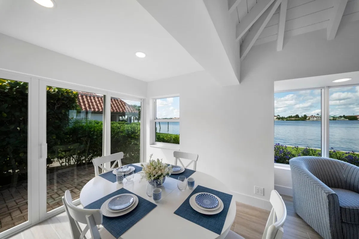  Residence photo 7