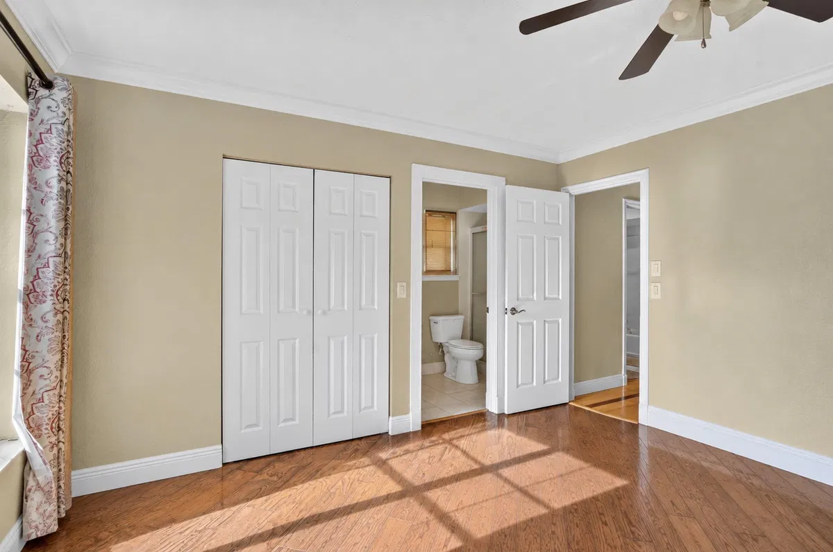  Residence photo 16