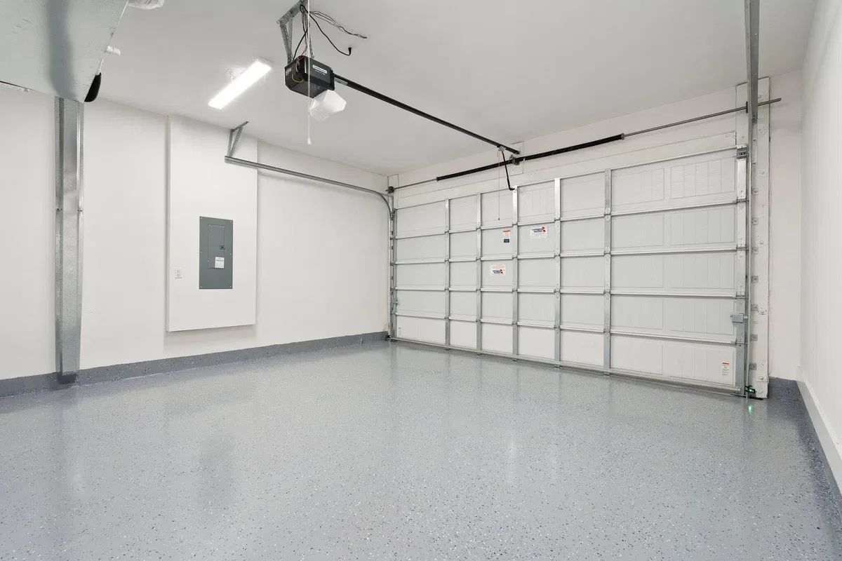  Residence photo 25
