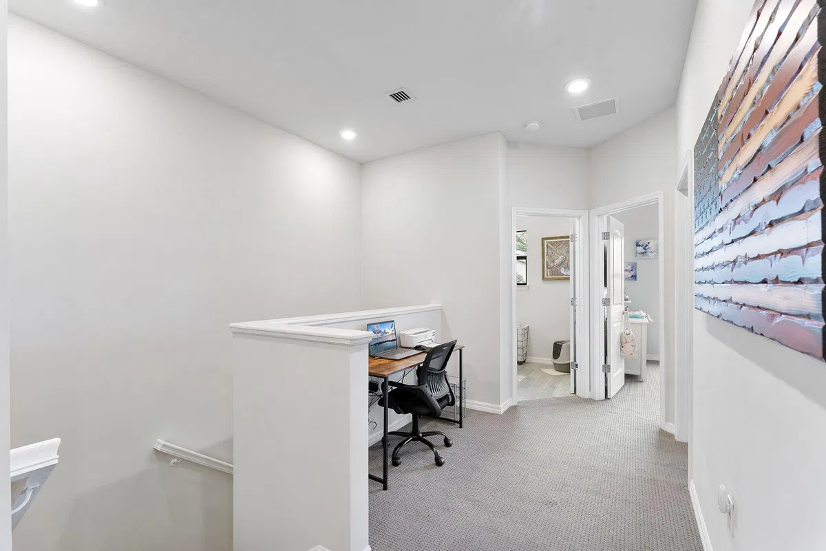  Residence photo 13