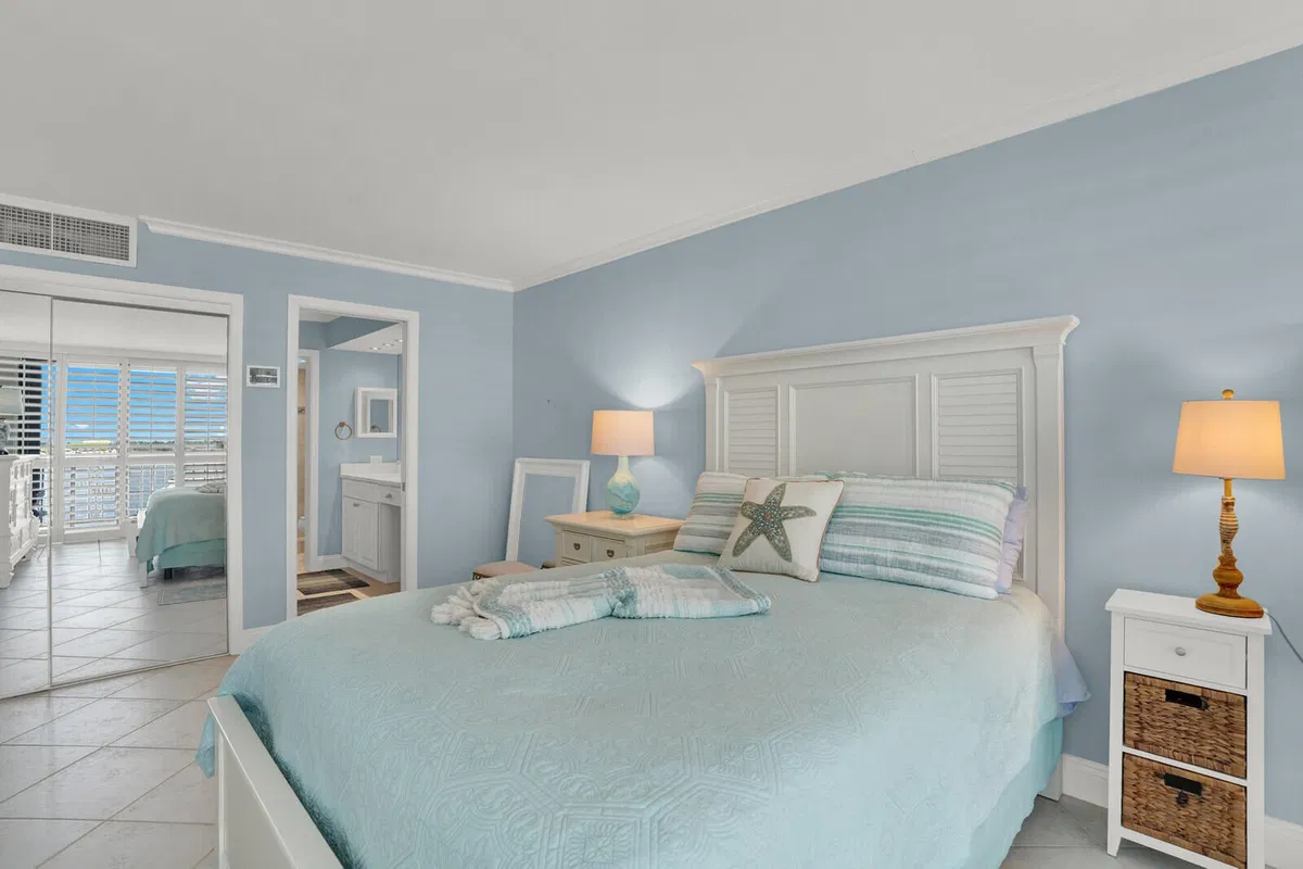  Unit 617 photo 22