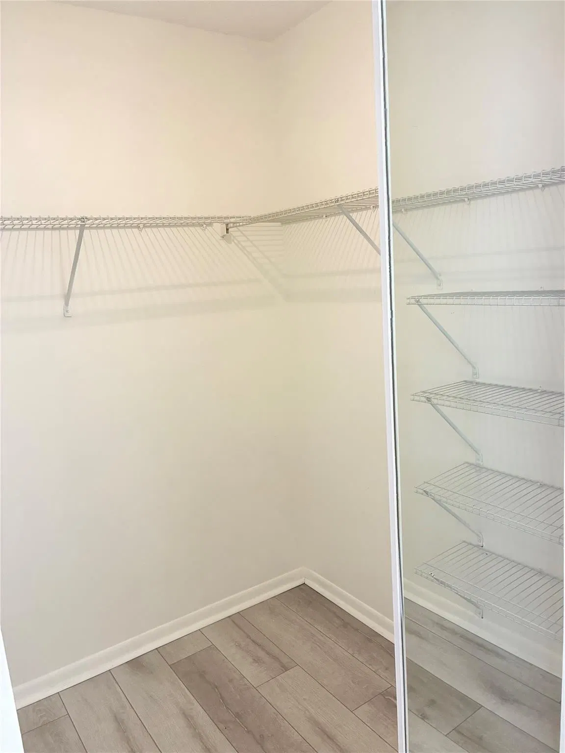 Residence photo 16
