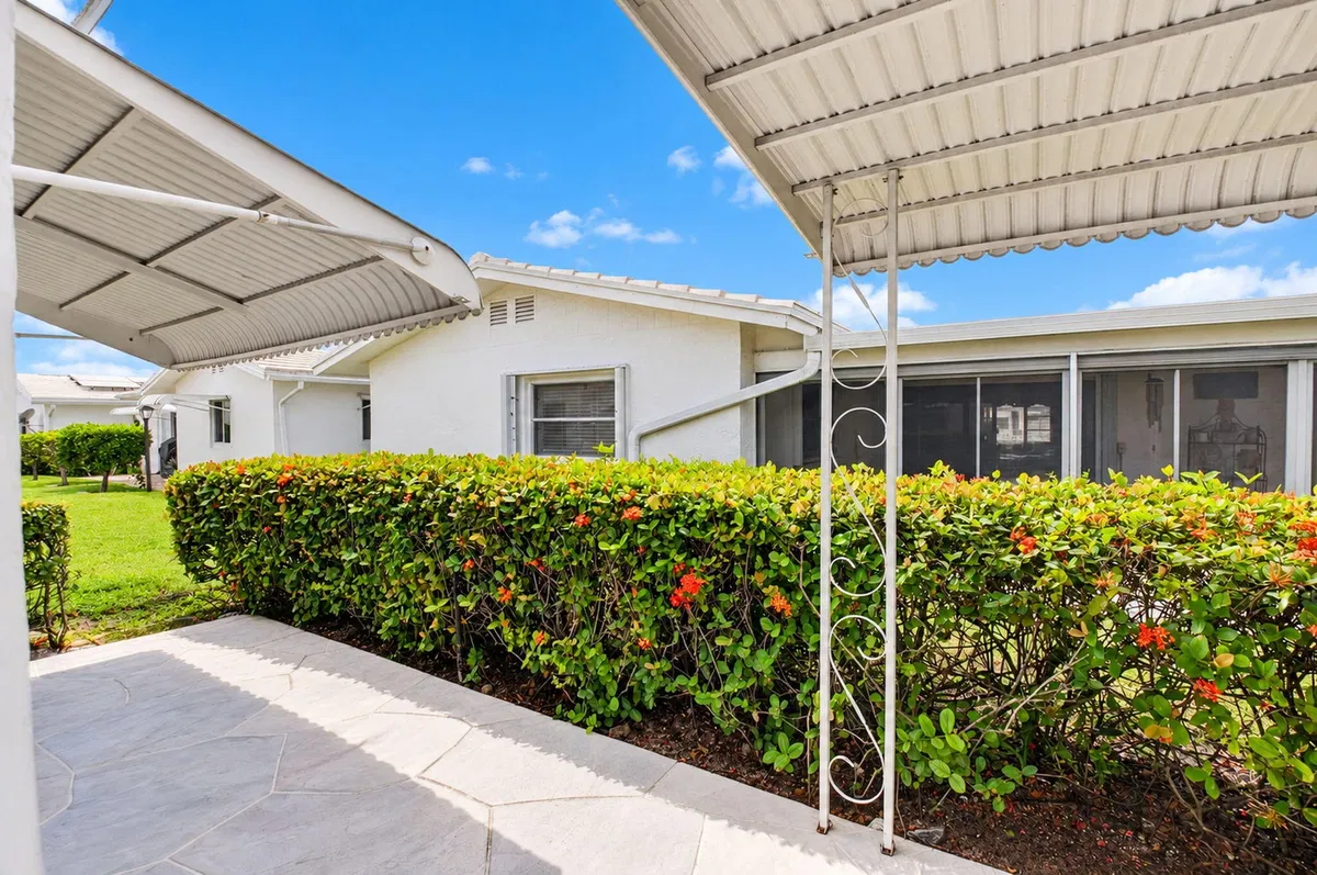  Residence photo 25
