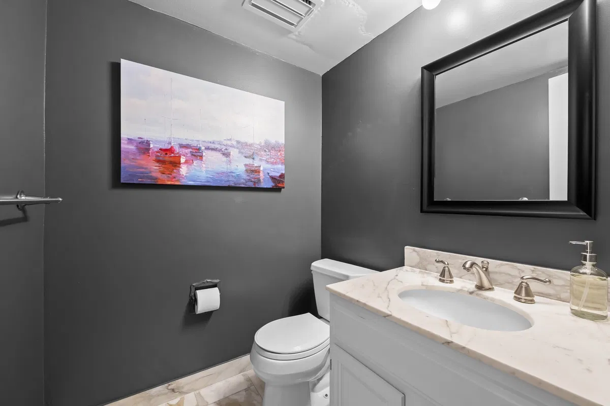  Unit 1090 photo 13