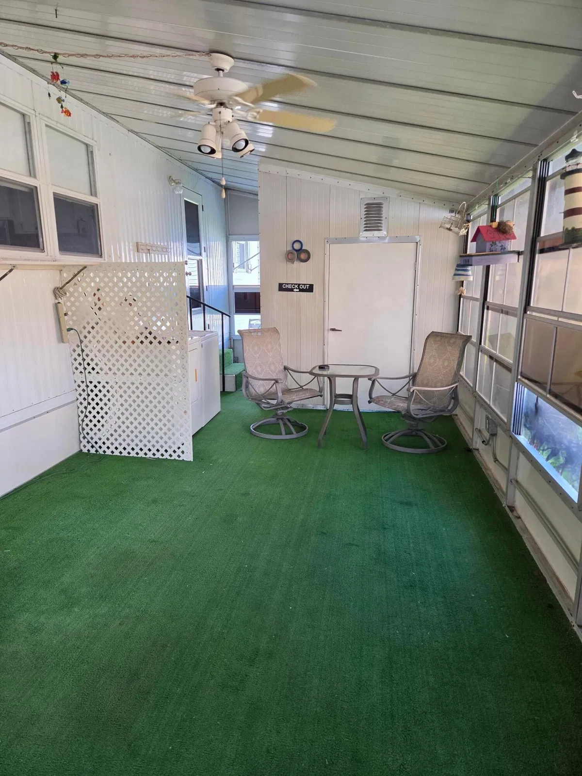 Unit 82 photo 10