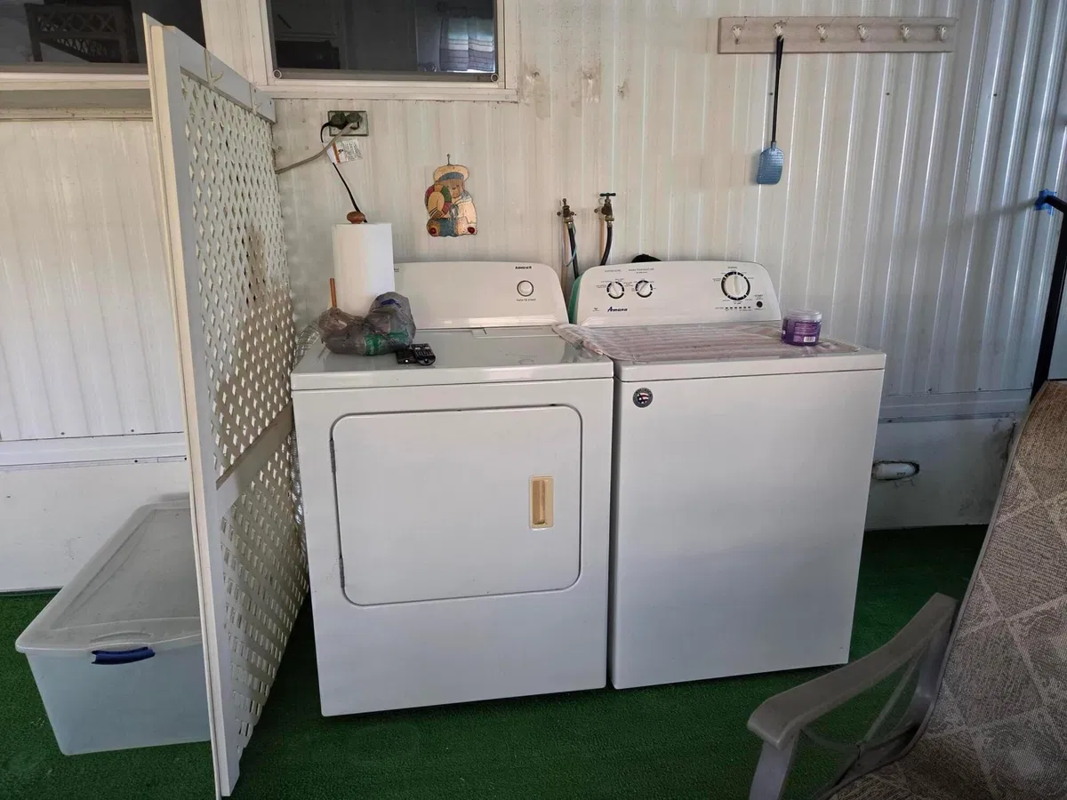 Unit 82 photo 16