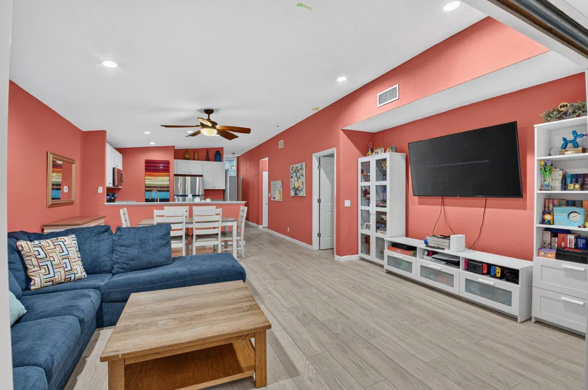 Residence photo 10