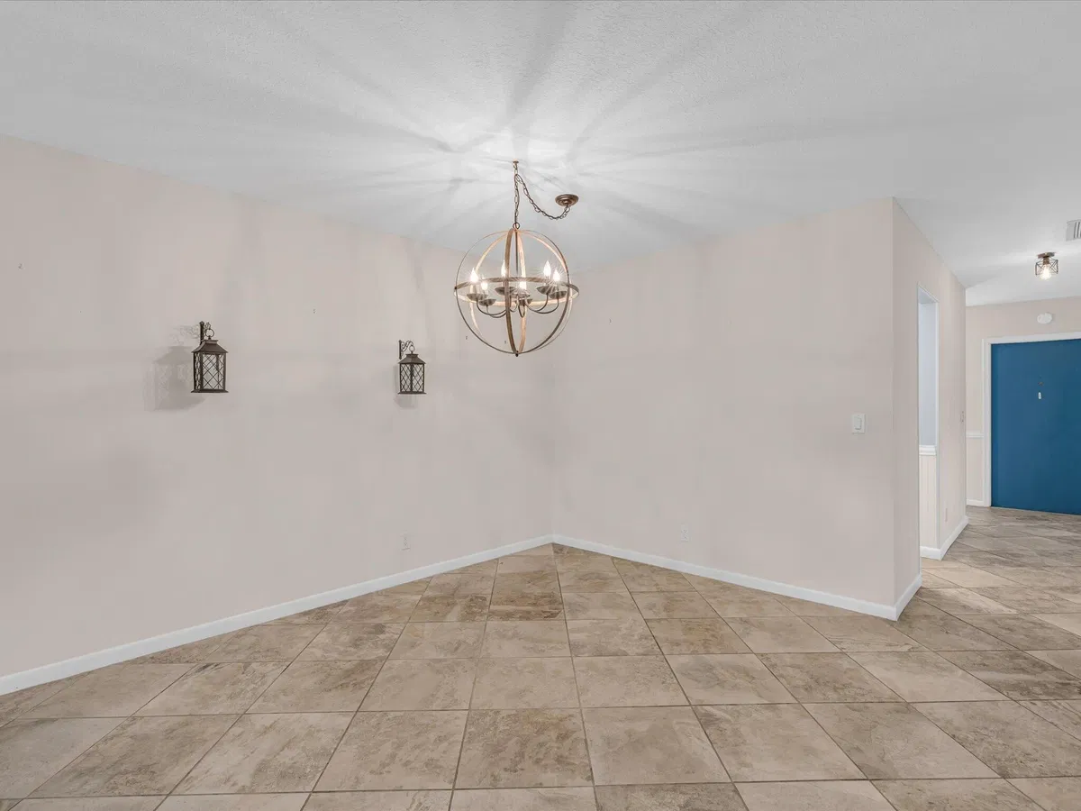 Unit 103 photo 31