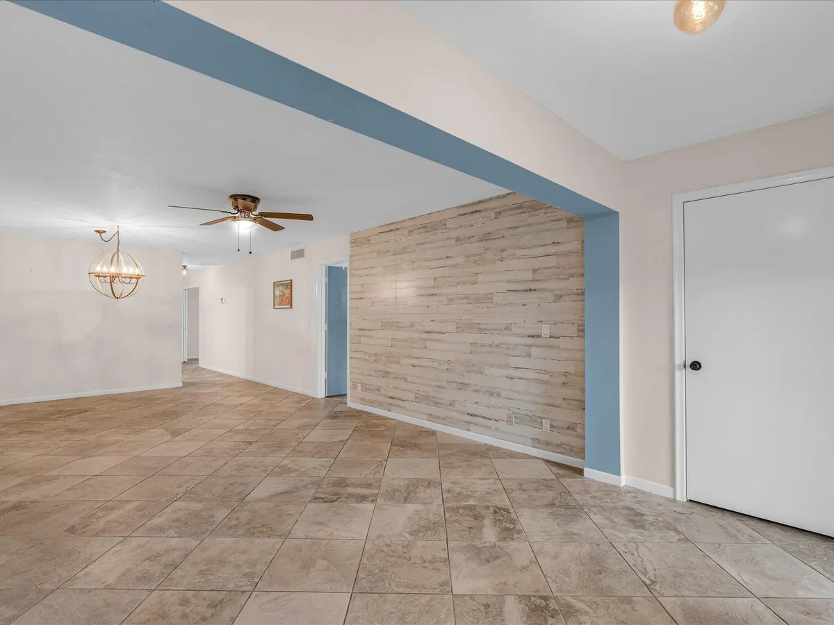 Unit 103 photo 34