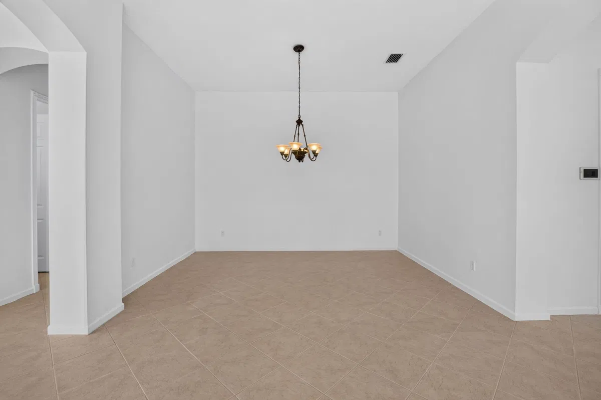 Residence photo 10