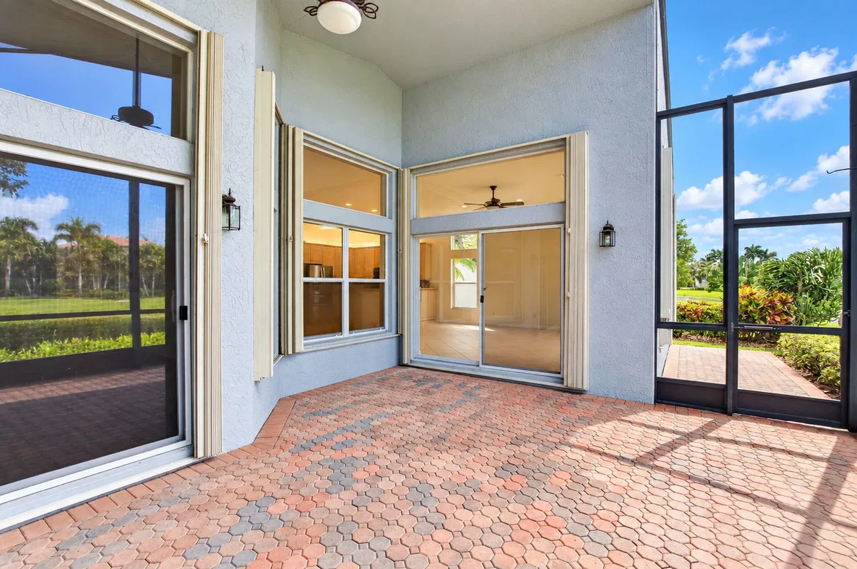 Residence photo 34