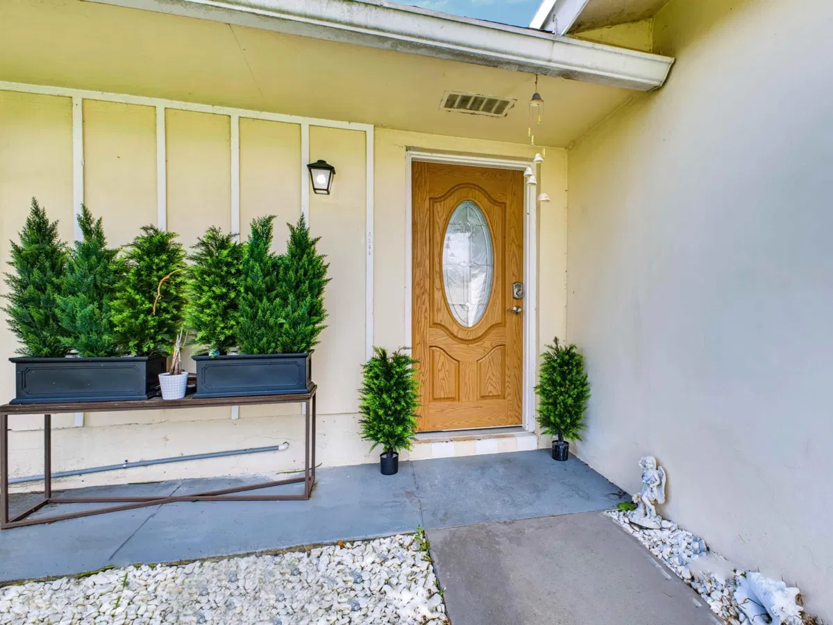 Residence photo 4