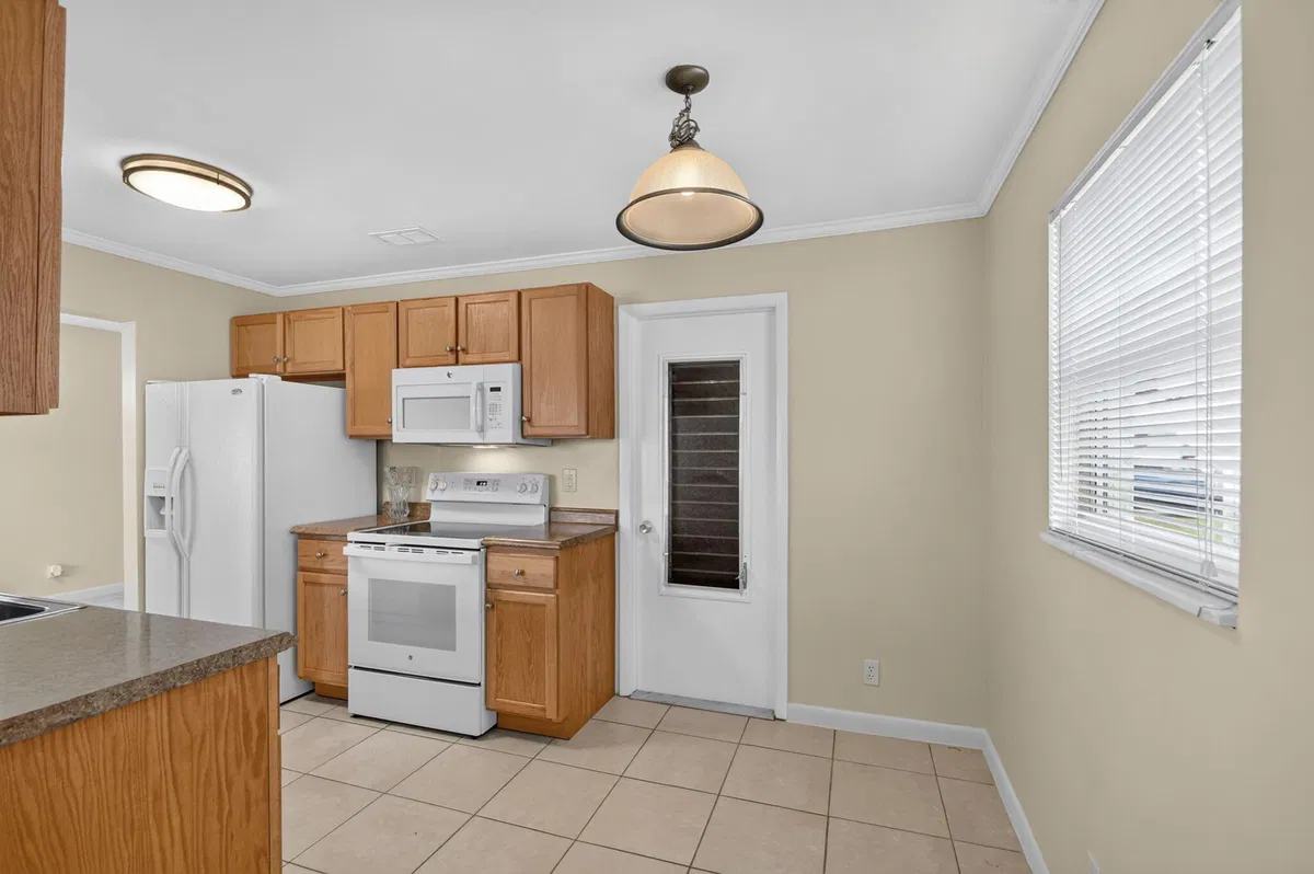  Residence photo 19