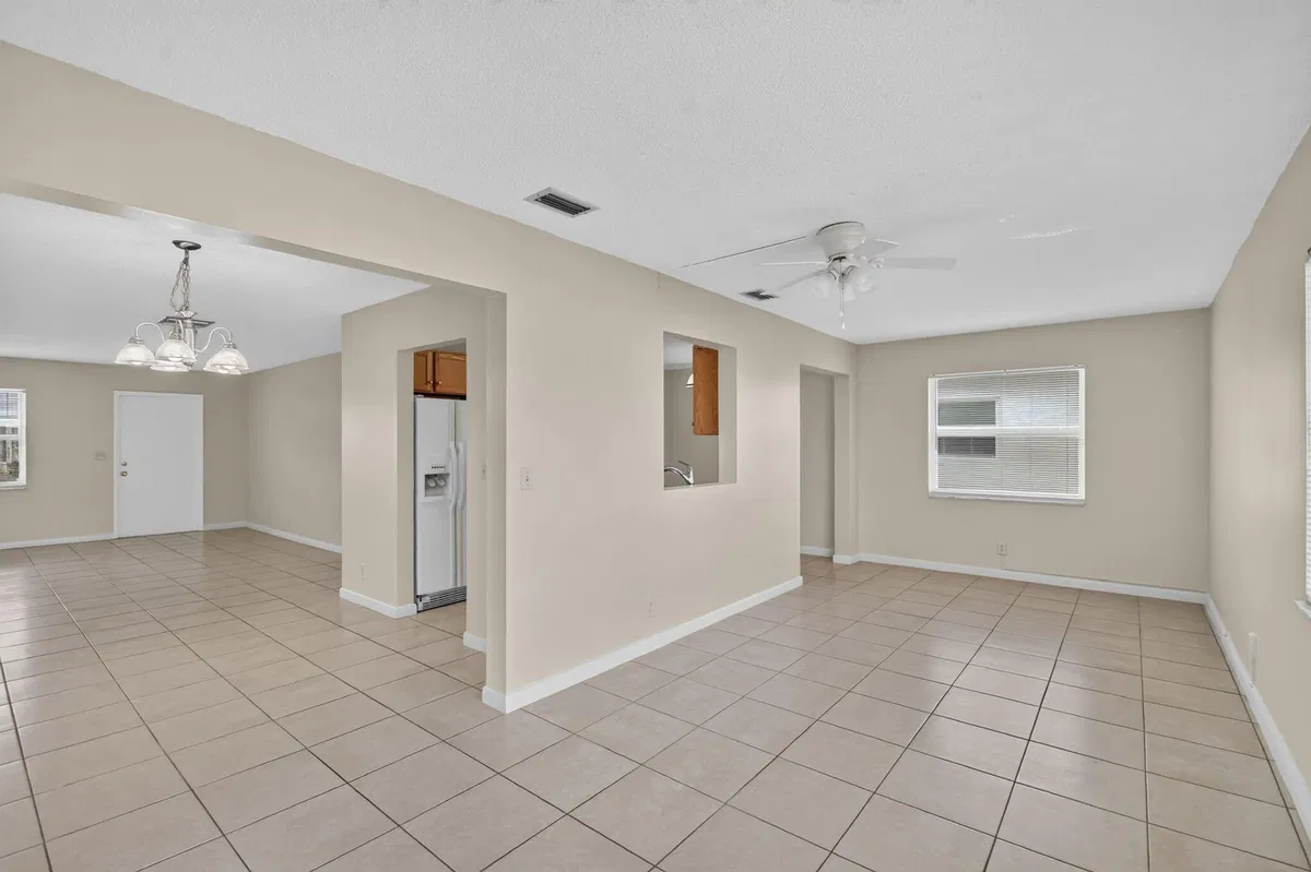  Residence photo 22