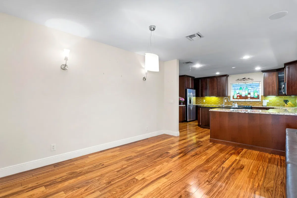 Residence photo 7