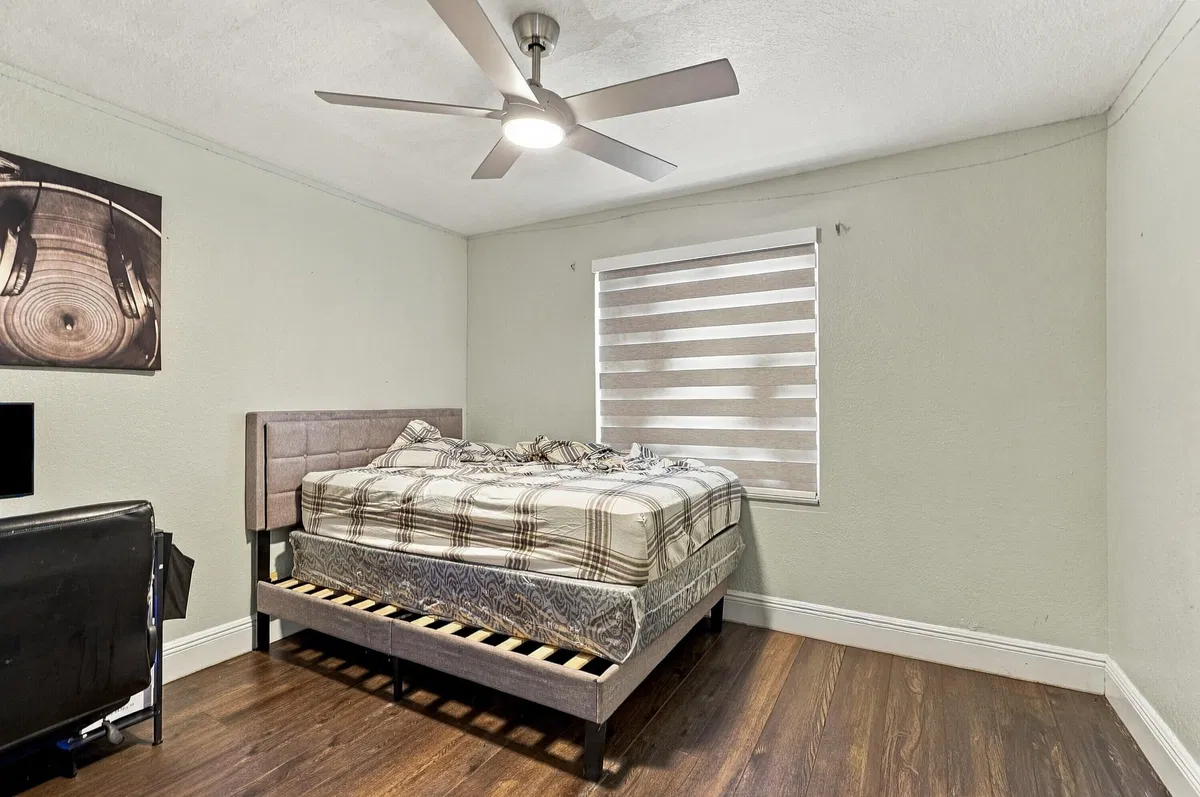 Residence photo 22