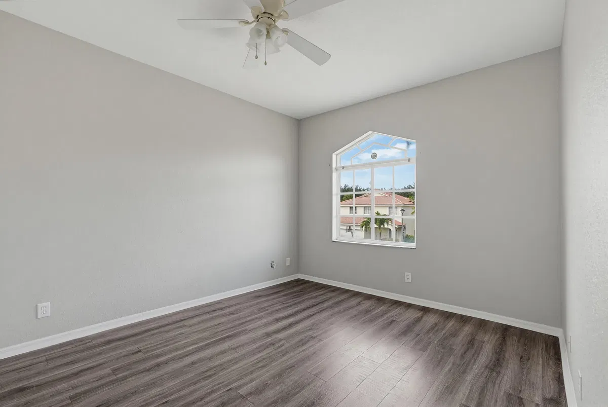 Residence photo 28