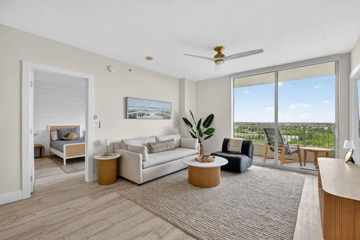 Unit 1204 photo 13