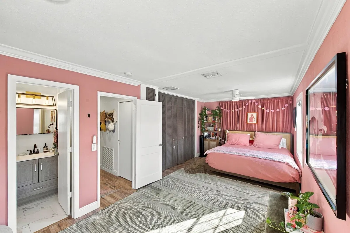 West Palm Beach Residence photo 19