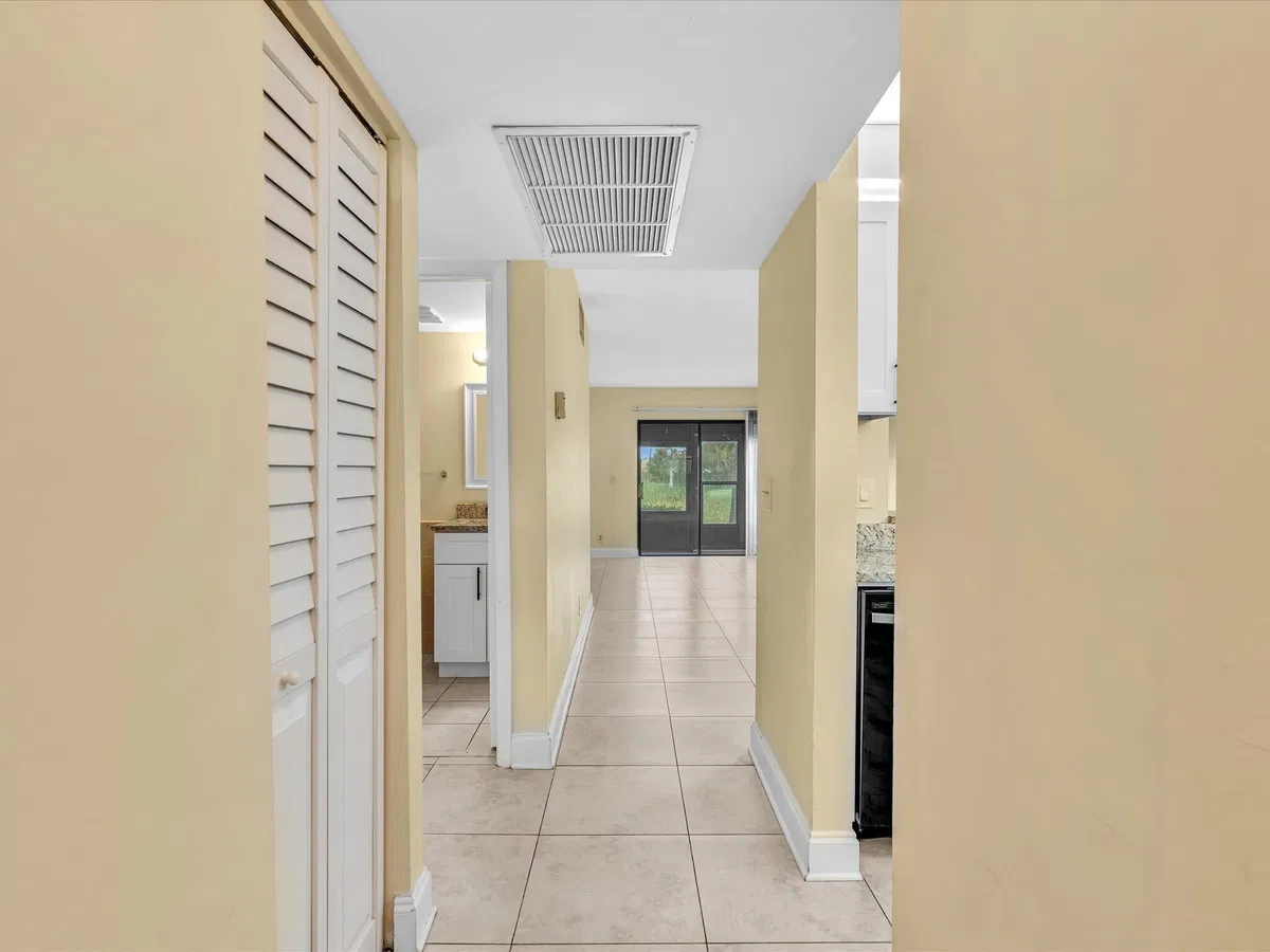 Unit 105 photo 7