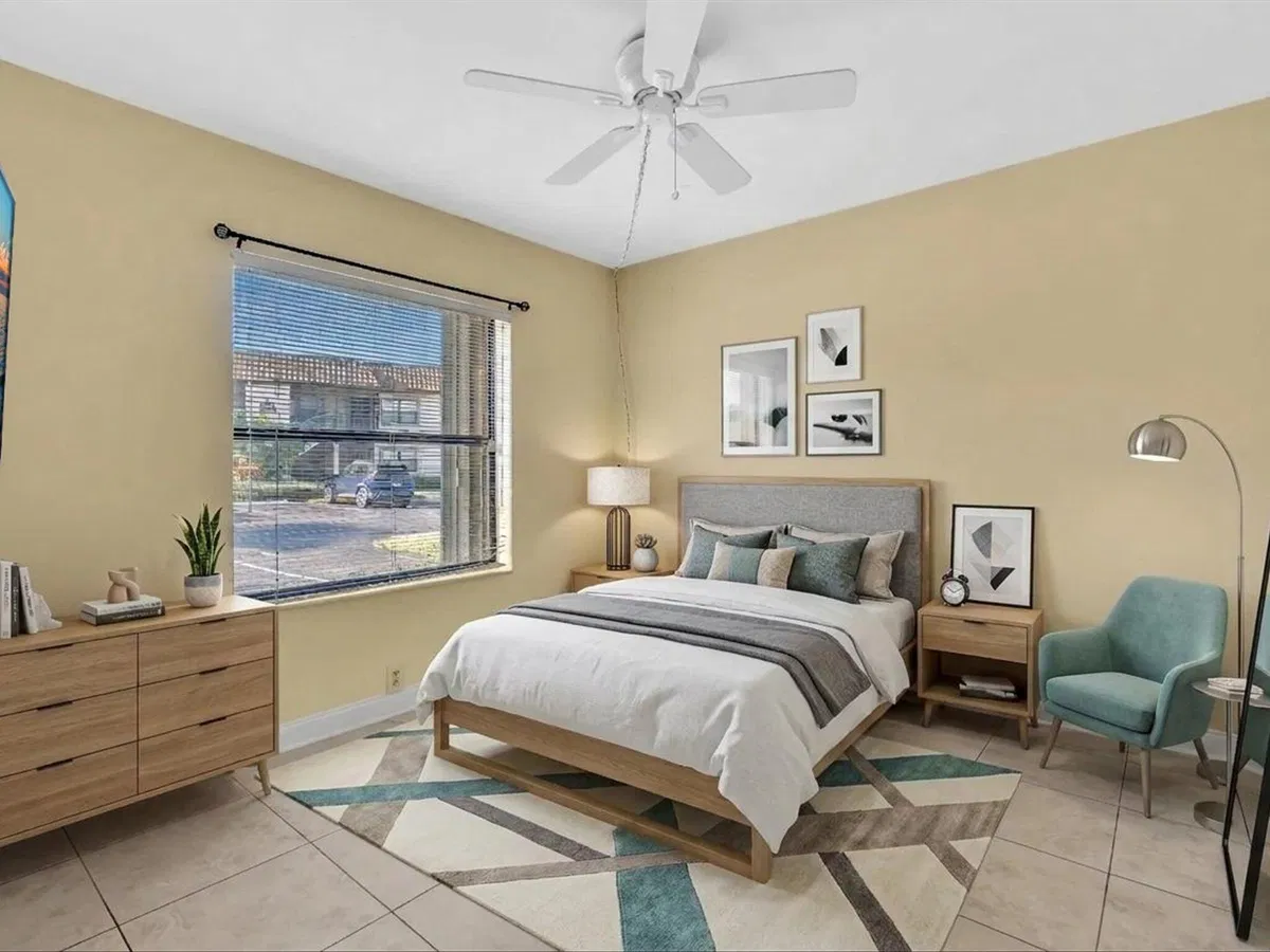 Unit 105 photo 37