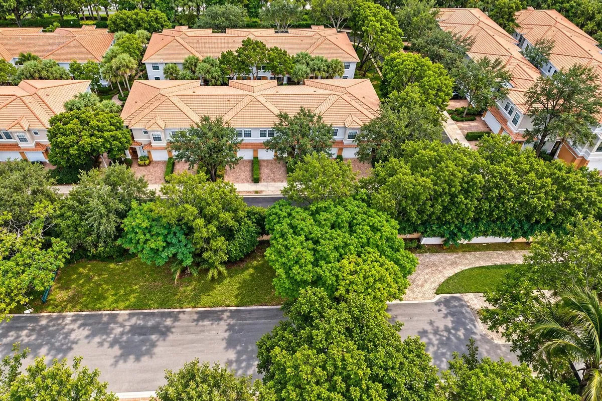  Residence photo 43