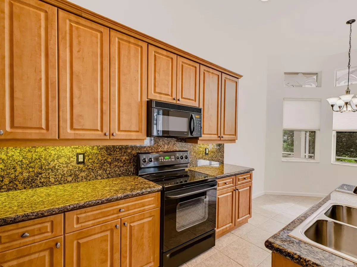  Residence photo 22