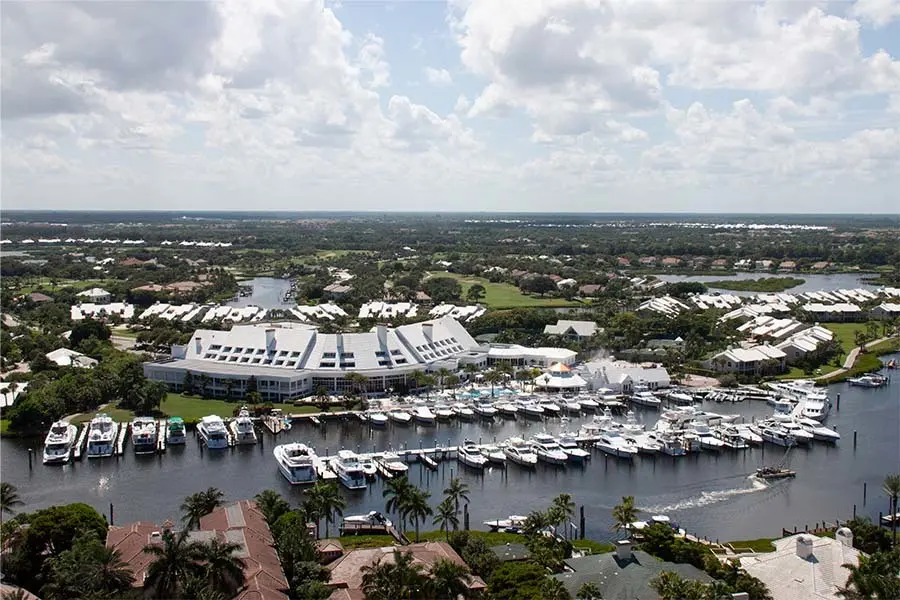 Admirals Cove condos, Florida — photo 1