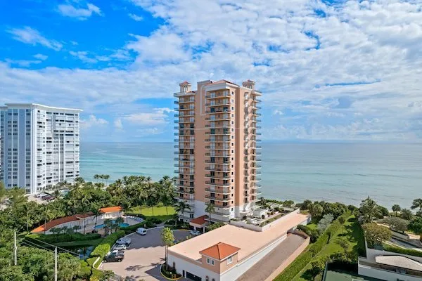 Via Delfino Condominium condos, Florida — photo 1