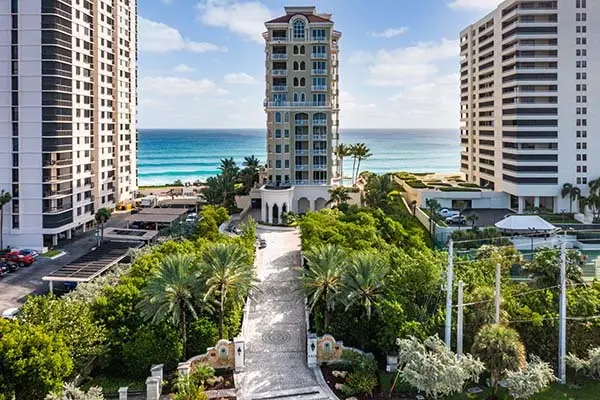 One Singer Island Condos condos, Florida — photo 1