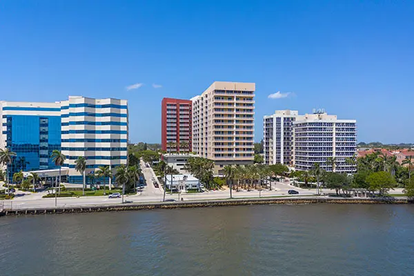 The Slade West Palm Beach condos, Florida — photo 1