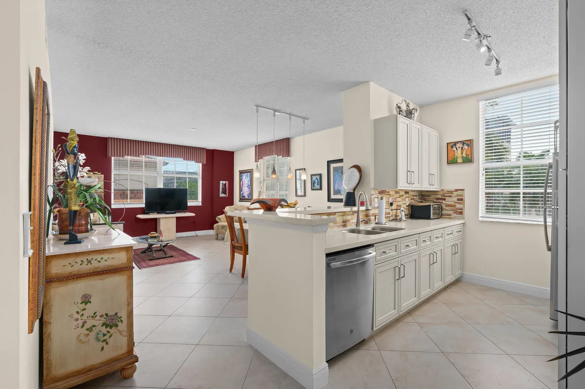 The Tower Condominium at Cityplace Unit 211