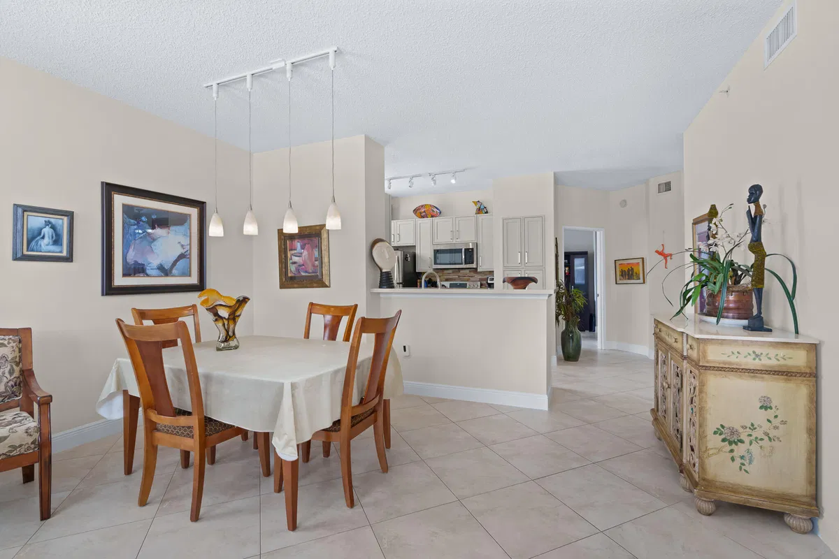 The Tower Condominium at Cityplace Unit 211 photo 4