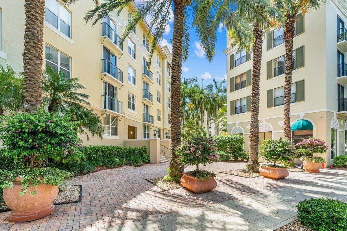 Courtyards in Cityplace Unit 510 photo 34