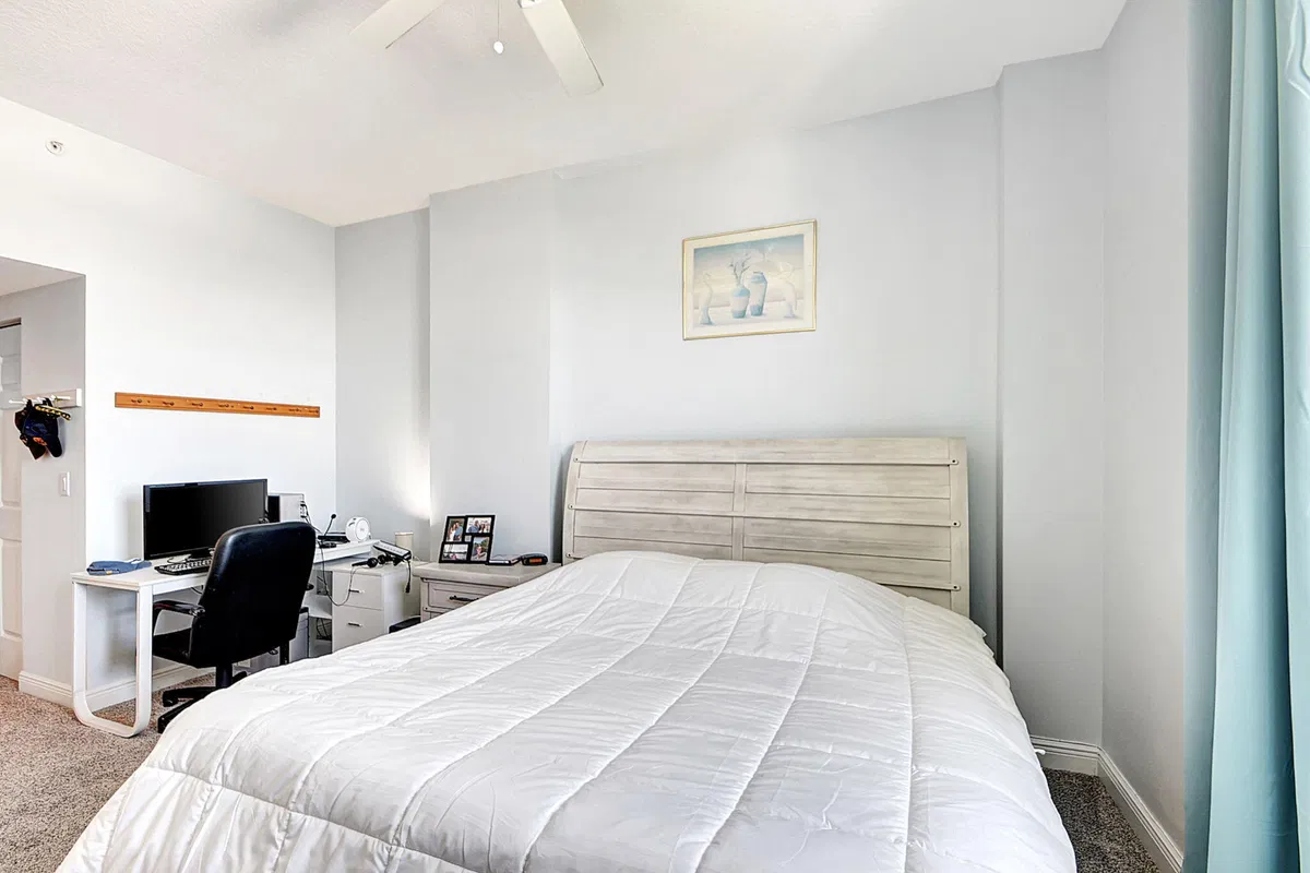 610 Clematis Unit 808 photo 46